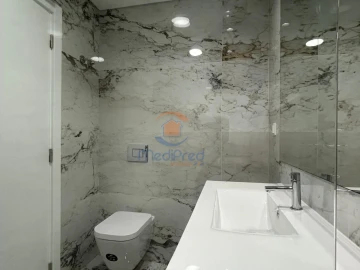 Apartamento T4 para Venda em Ramada e Caneças