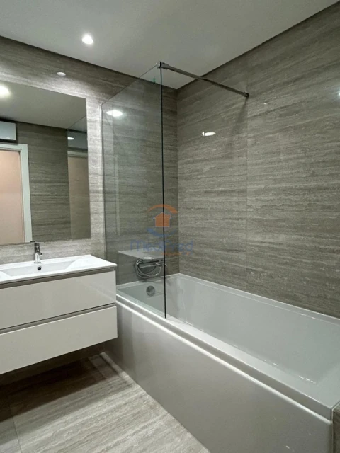 Apartamento T4 para Venda em Ramada e Caneças