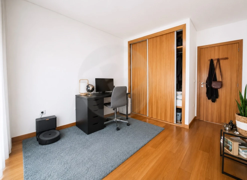 Apartamento T2 para Venda em Azurara Foto 12