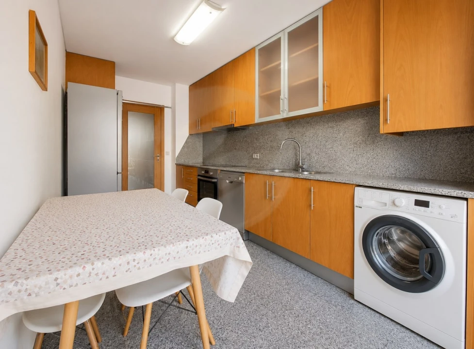 Apartamento T2 para Venda em Azurara Foto 24
