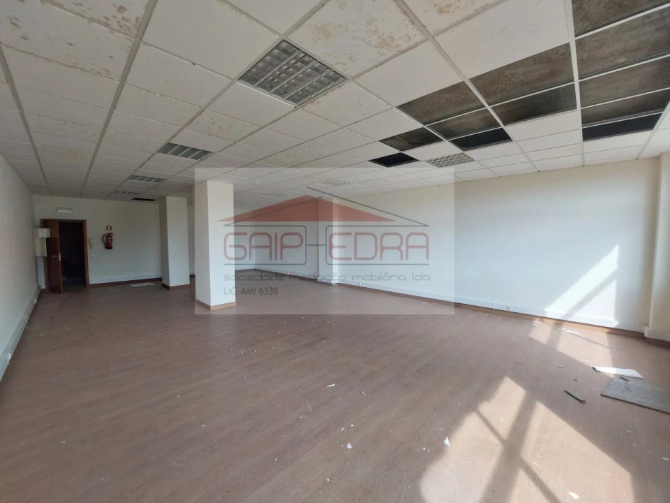 Escritório para Venda em Tavarede Foto 13