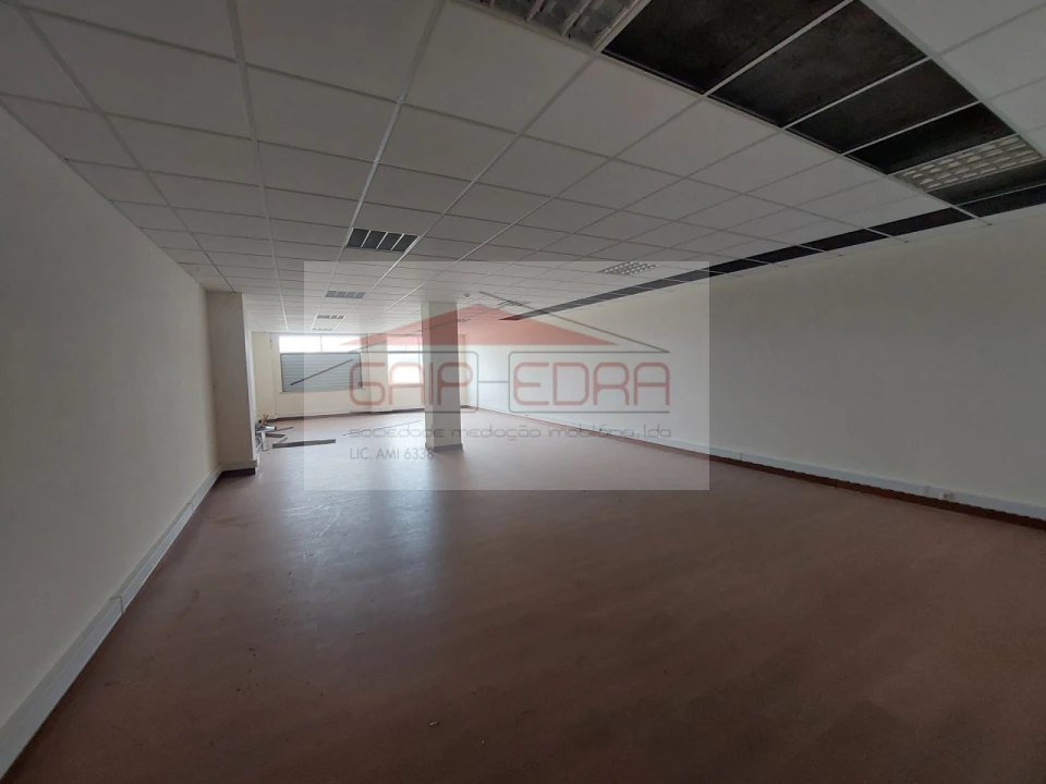 Escritório para Venda em Tavarede Foto 16