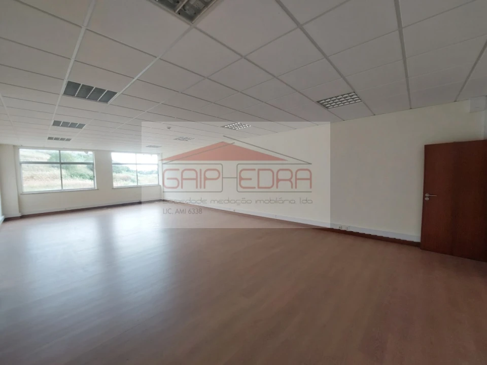 Escritório para Venda em Tavarede Foto 27