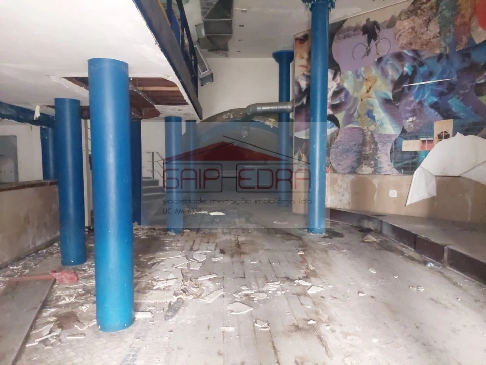 Prédio para Venda em Arcos e Mogofores Foto 14