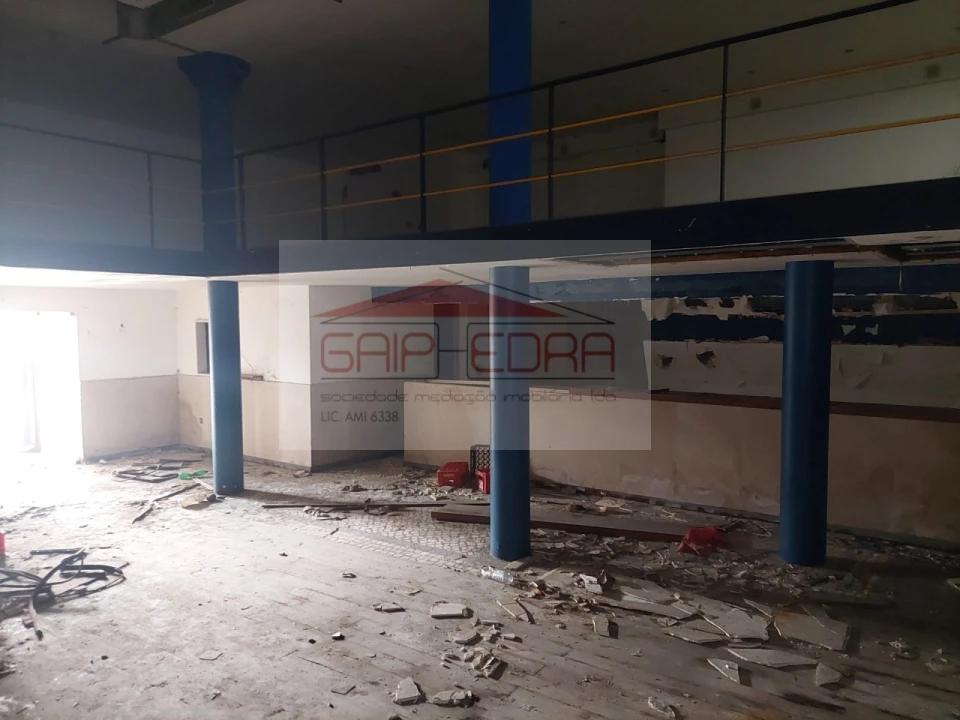 Prédio para Venda em Arcos e Mogofores Foto 16
