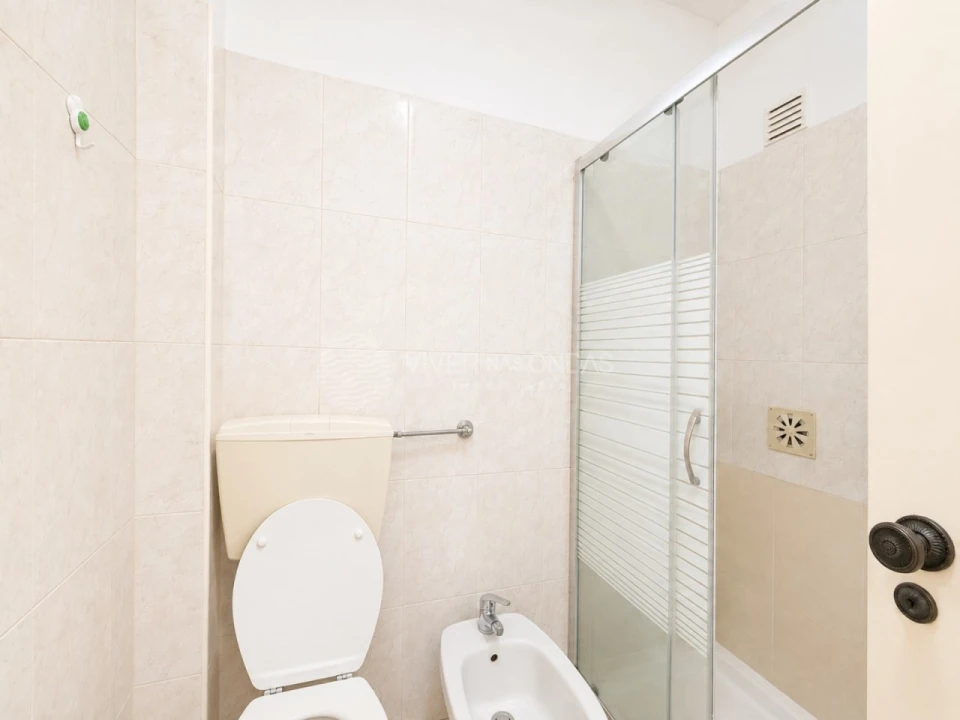 Apartamento T1 para Arrendamento em Costa da Caparica Foto 14