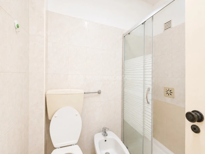 Apartamento T1 para Arrendamento em Costa da Caparica Foto 14