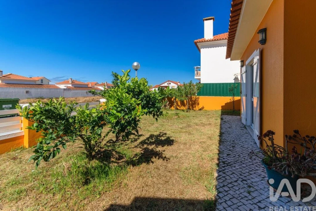 Moradia T3 para Venda em Alfeizerão Foto 6