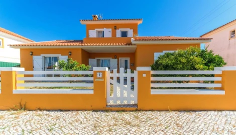 Moradia T3 para Venda em Alfeizerão
