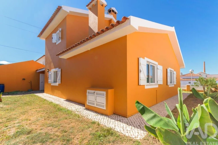 Moradia T3 para Venda em Alfeizerão Foto 8