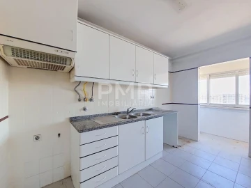 Apartamento T1 para Venda em Santa Clara