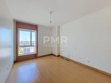Apartamento T1 para Venda em Santa Clara