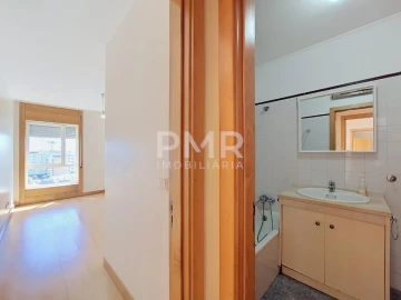 Apartamento T1 para Venda em Santa Clara