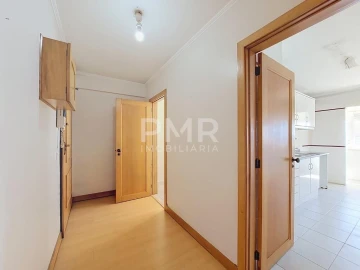 Apartamento T1 para Venda em Santa Clara