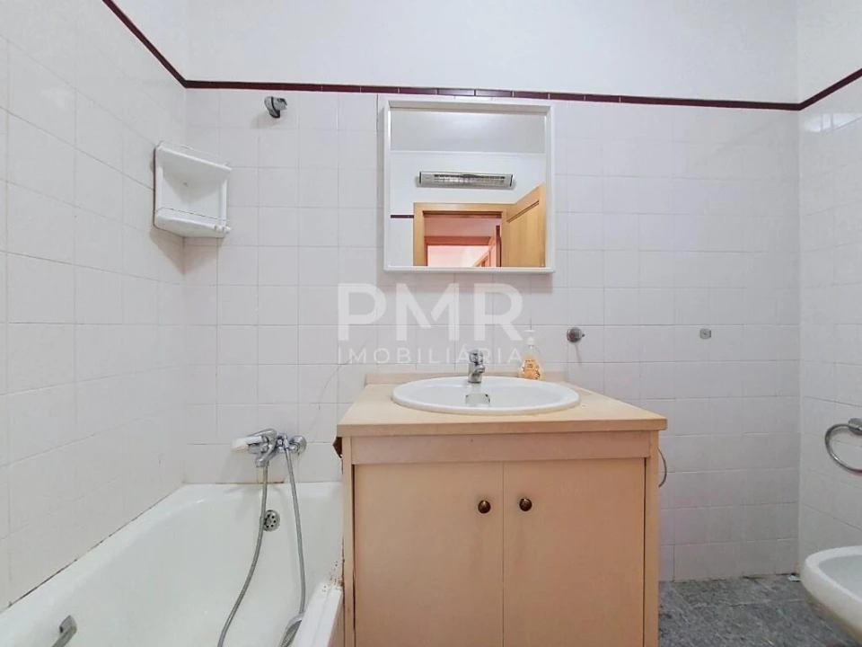 Apartamento T1 para Venda em Santa Clara Foto 5