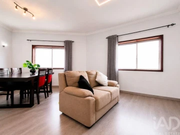 Apartamento T3 para Venda em Subportela, Deocriste e Portela Susã