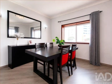 Apartamento T3 para Venda em Subportela, Deocriste e Portela Susã