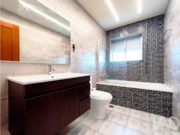 Apartamento T3 para Venda em Subportela, Deocriste e Portela Susã
