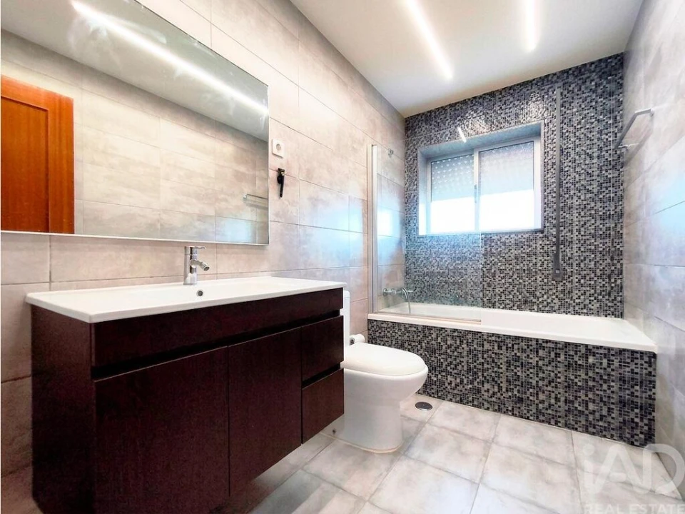 Apartamento T3 para Venda em Subportela, Deocriste e Portela Susã Foto 20