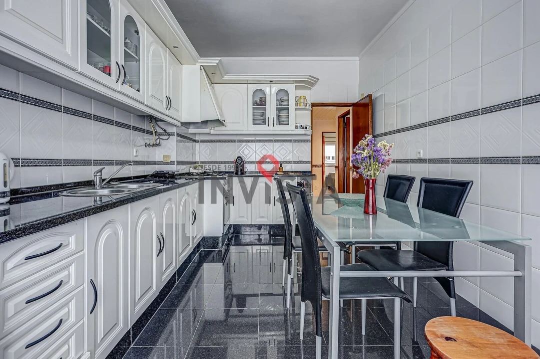 Apartamento T2 para Venda em Alverca do Ribatejo e Sobralinho Foto 4