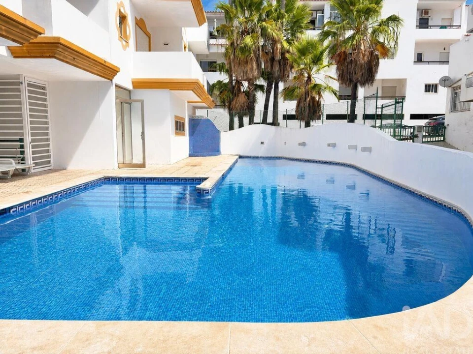 Apartamento T1 para Venda em Albufeira e Olhos de Água Foto 1