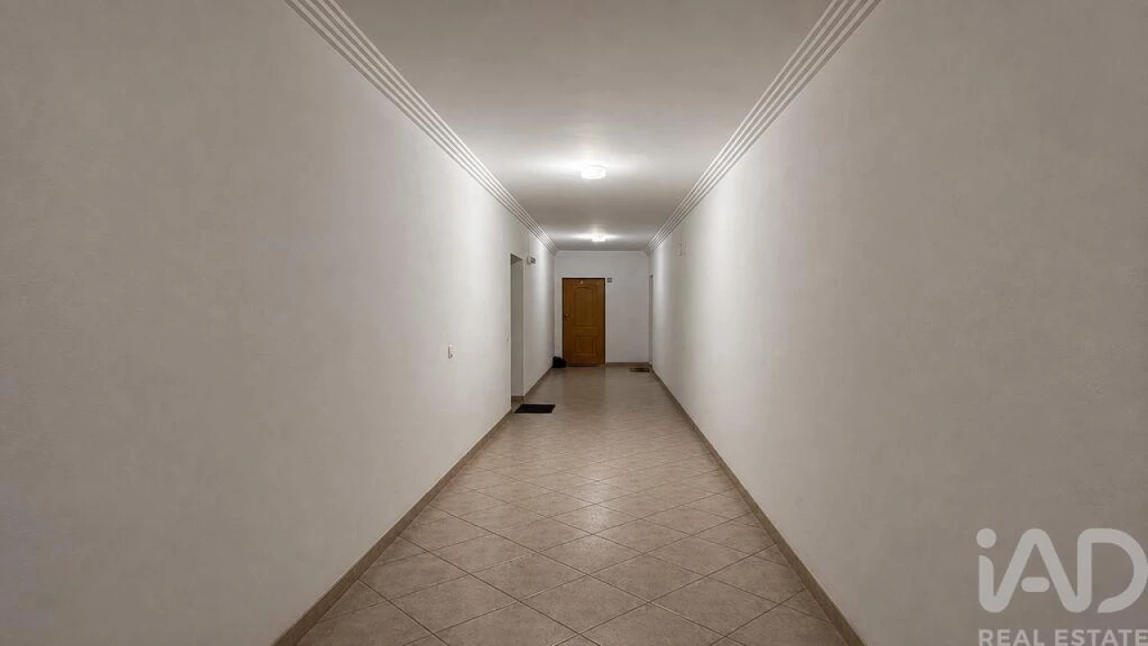 Apartamento T1 para Venda em Albufeira e Olhos de Água Foto 14