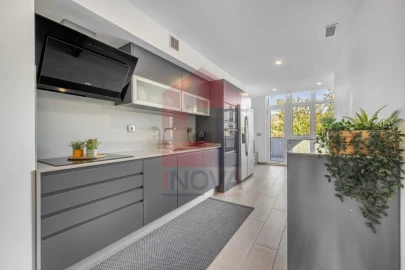 Apartamento T3 para Venda em Vila Verde e Barbudo