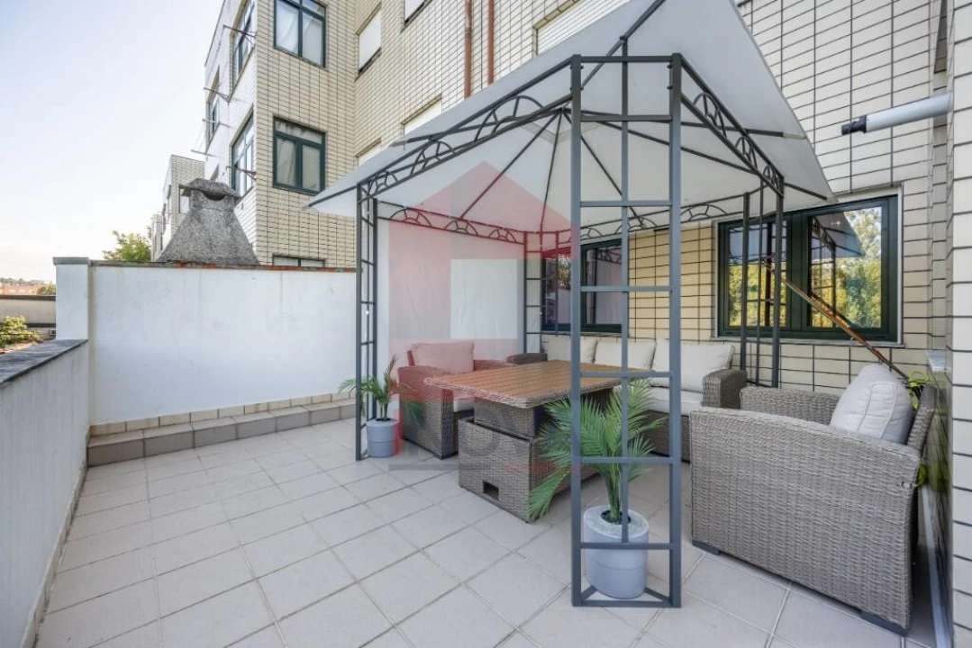 Apartamento T3 para Venda em Vila Verde e Barbudo Foto 8