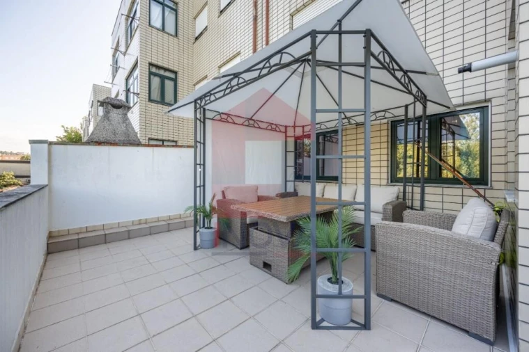 Apartamento T3 para Venda em Vila Verde e Barbudo Foto 8