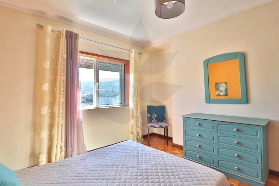 Apartamento T2 para Venda em Gualtar Foto 13