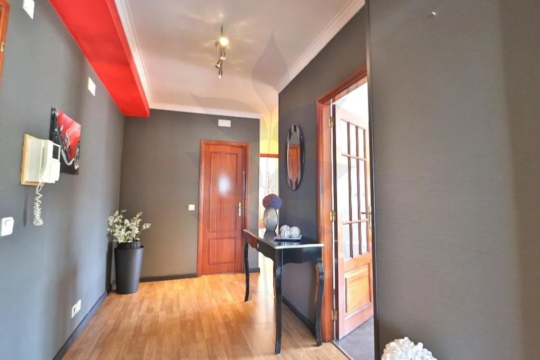 Apartamento T2 para Venda em Gualtar Foto 28