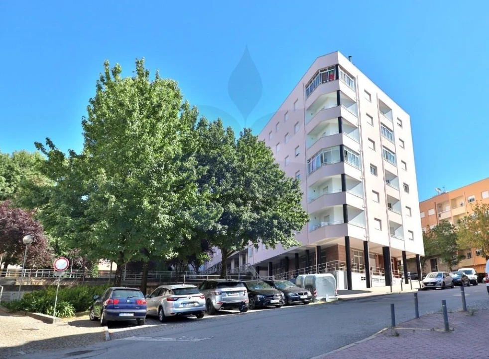 Apartamento T2 para Venda em Gualtar Foto 31