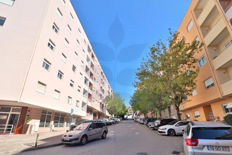 Apartamento T2 para Venda em Gualtar Foto 16