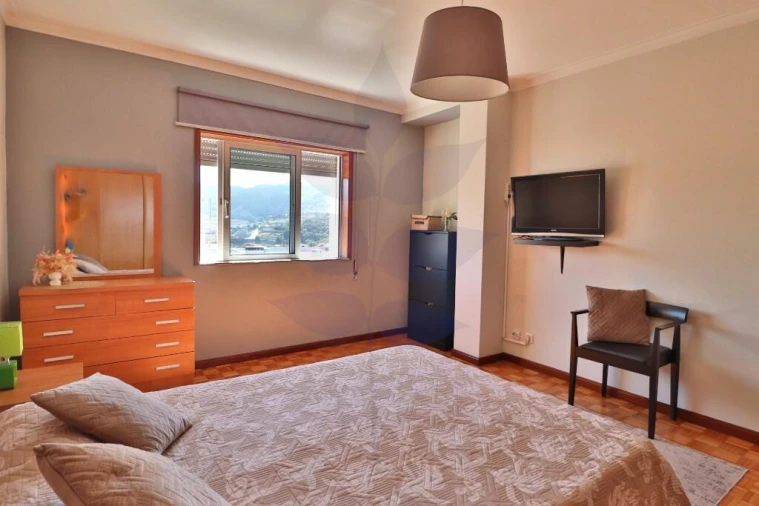 Apartamento T2 para Venda em Gualtar Foto 10