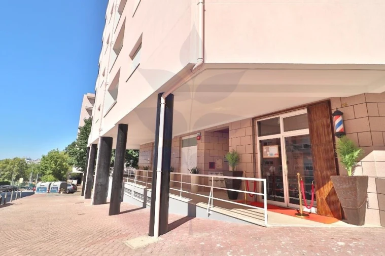 Apartamento T2 para Venda em Gualtar Foto 29