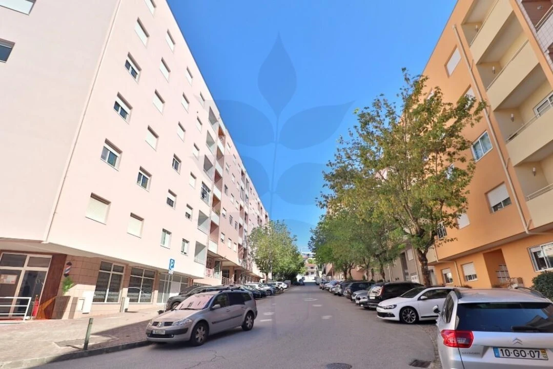 Apartamento T2 para Venda em Gualtar Foto 16