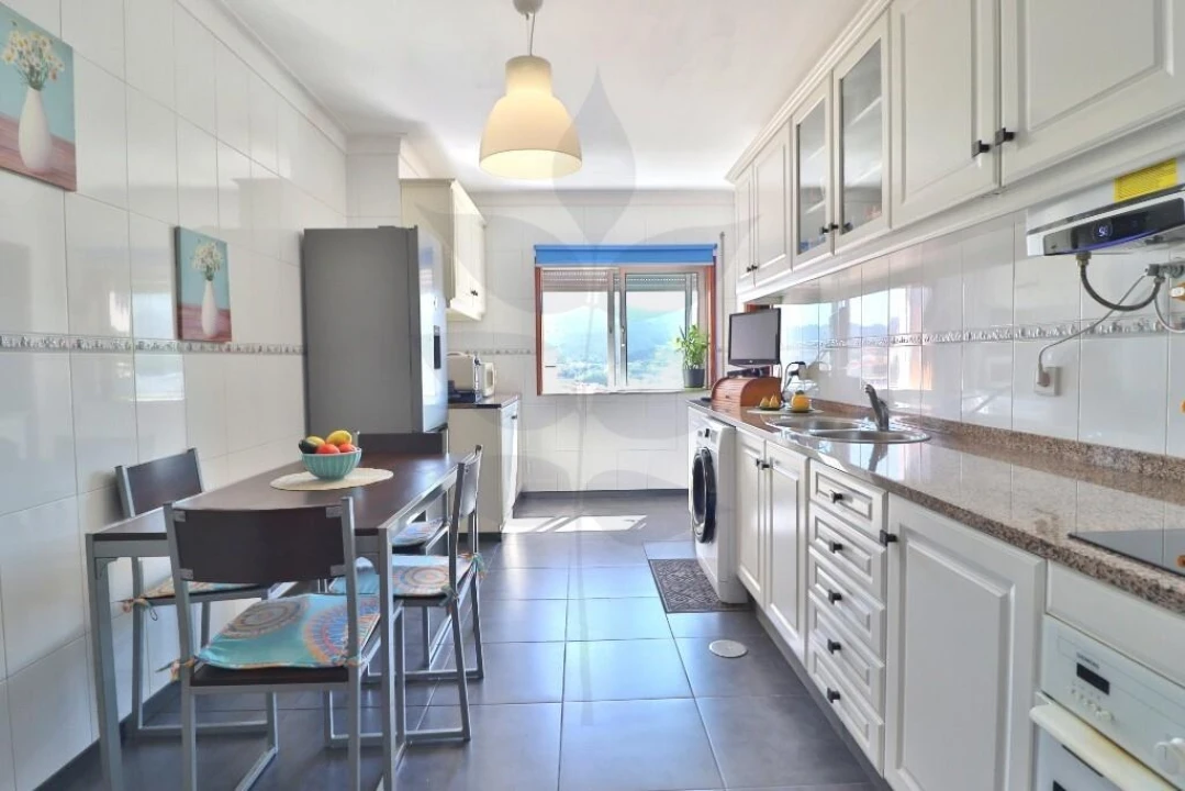 Apartamento T2 para Venda em Gualtar Foto 5