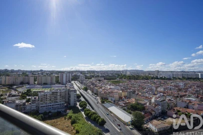 Apartamento T1 para Venda em Olivais