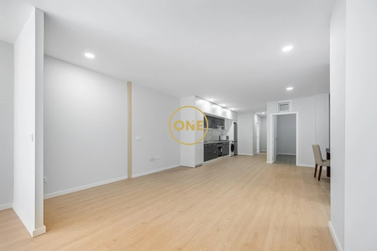 Apartamento T3 para Venda em Ribeirão Foto 2