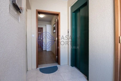Apartamento T3 para Venda em Nossa Senhora do Pópulo, Coto e São Gregório