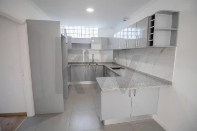 Moradia T3 para Venda em Funchal (Santa Maria Maior)