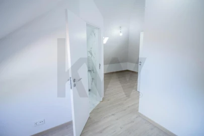 Moradia T3 para Venda em Funchal (Santa Maria Maior)