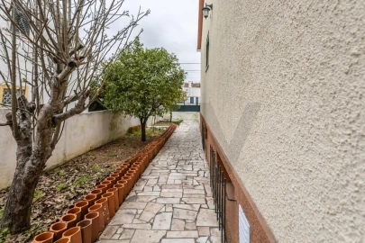 Moradia T4 para Arrendamento em Palmela