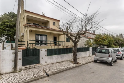 Moradia T4 para Arrendamento em Palmela
