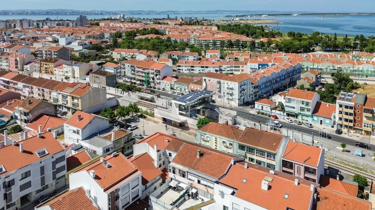 Apartamento T1 para Venda em Baixa da Banheira e Vale da Amoreira Foto 54