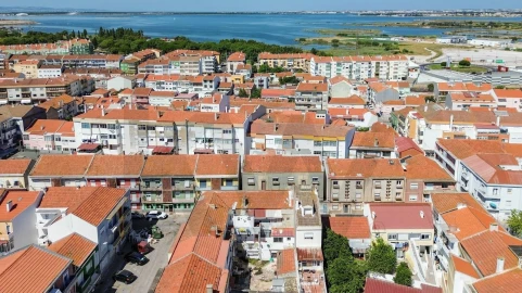 Apartamento T1 para Venda em Baixa da Banheira e Vale da Amoreira