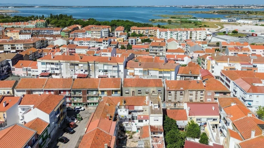 Apartamento T1 para Venda em Baixa da Banheira e Vale da Amoreira Foto 52