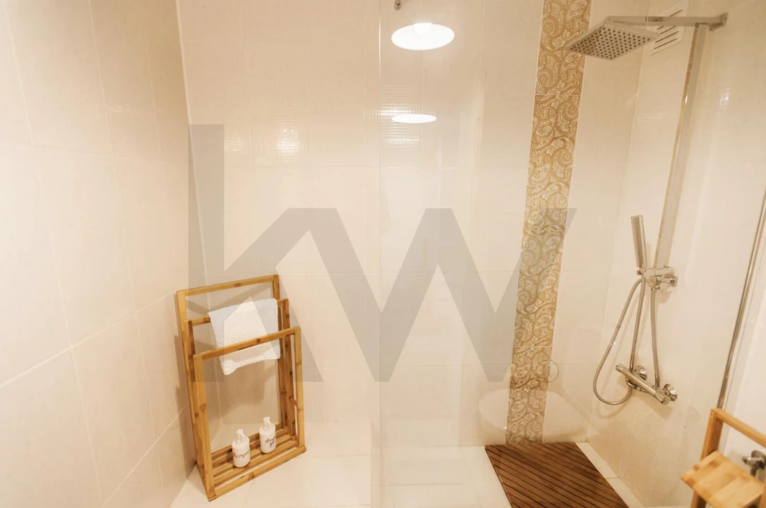Apartamento para Venda em Quarteira Foto 33