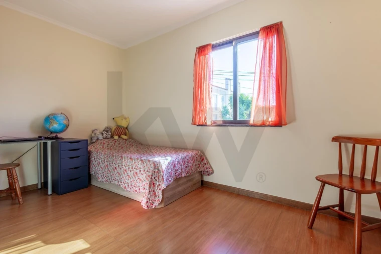 Moradia T3 para Venda em Amora Foto 10