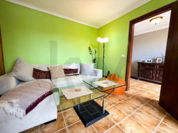 Moradia T2 para Venda em Algarvia
